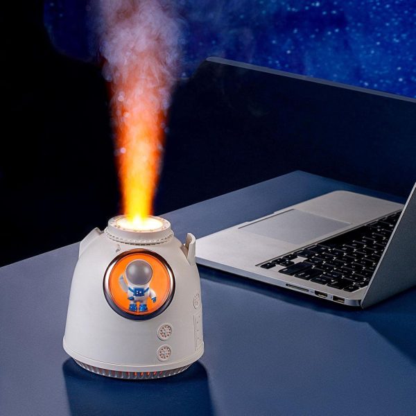 Astronaut Air Humidifier 260ml – Ultrasonic Aroma Diffuser & Night Light